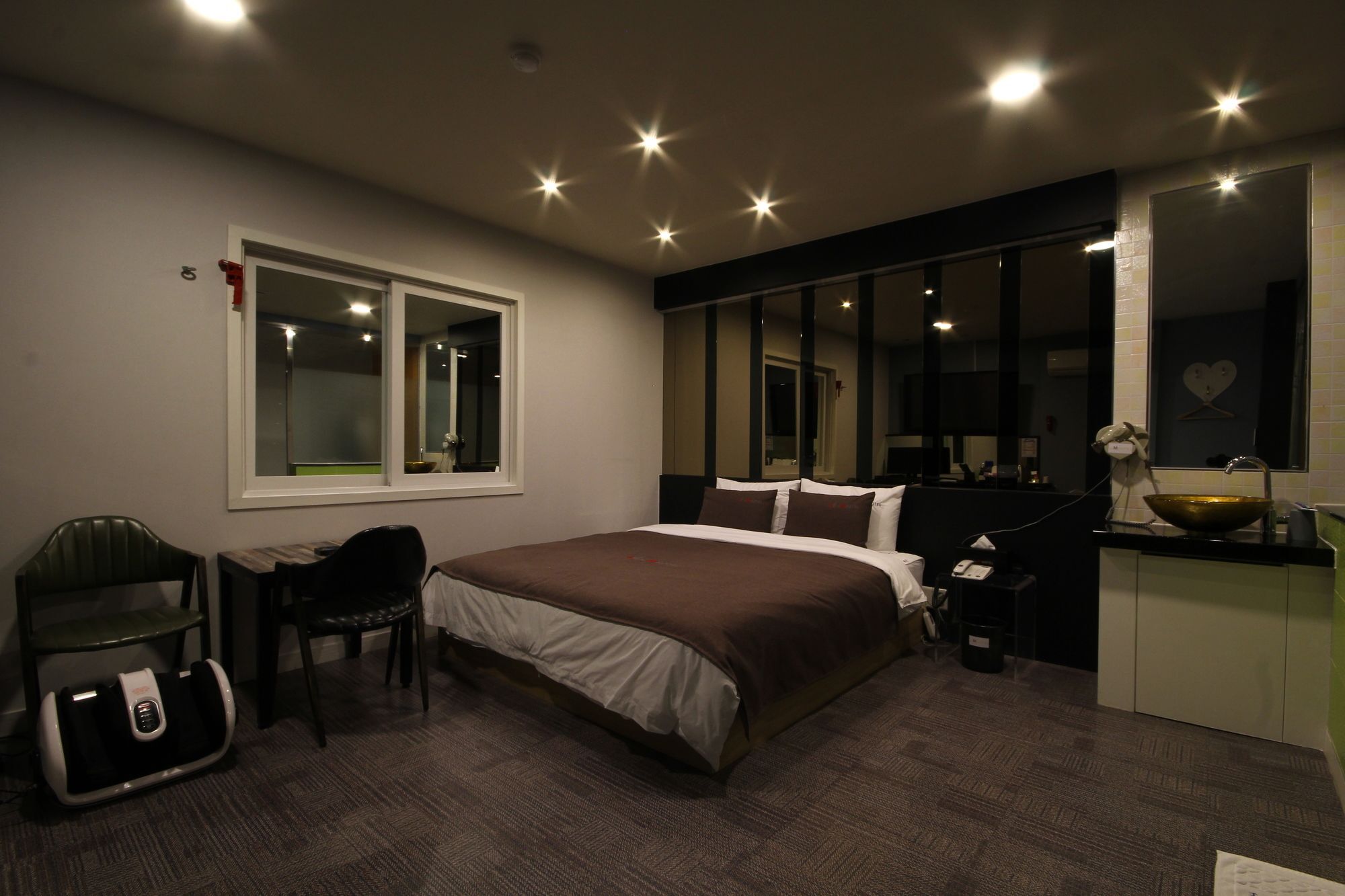 The M Hotel Busan Esterno foto